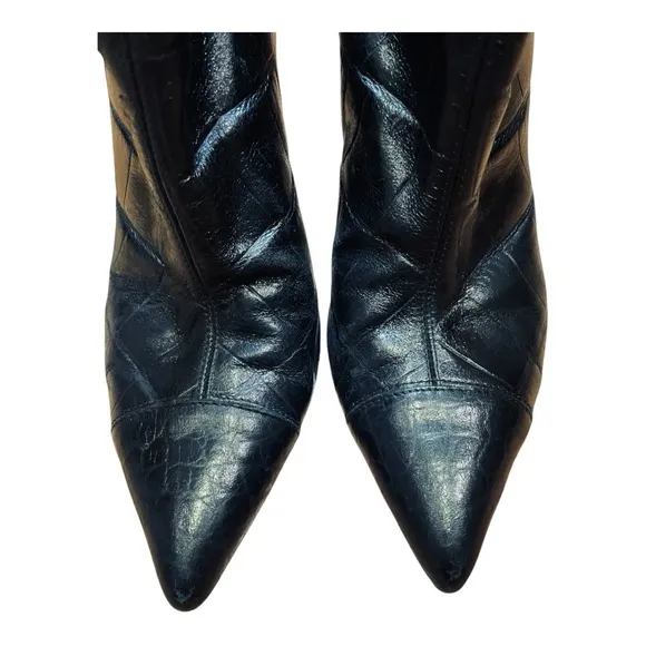 Stunning Stuart Weitzman Women's Black Leather Crocodile Booties Boots‎ Size 7.5