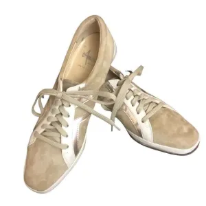 Stylish, Sleek, Tan/Cream/Gold Amalfi Suede/Leather Athletic Shoes, Size 9
