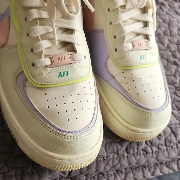 Stylish Women's Multicolor Sneakers