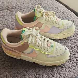 Stylish Women's Multicolor Sneakers