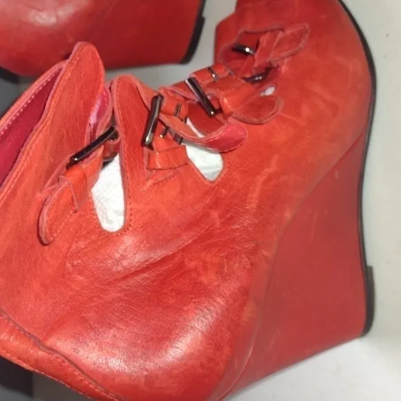 Surface to Air Anthropologie Red Leather Wedge Caged Buckle Sandals Size 37- 6.5