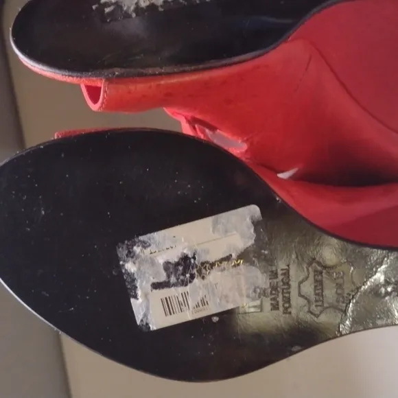 Surface to Air Anthropologie Red Leather Wedge Caged Buckle Sandals Size 37- 6.5