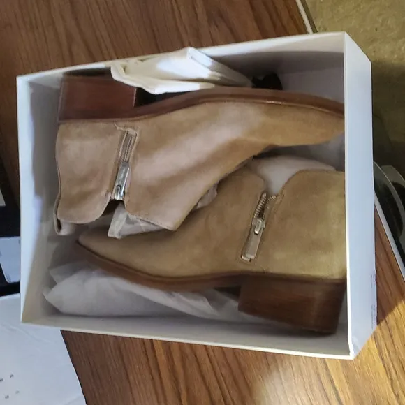 Sz 35, 35.5 and 40 NIB $495 Phillip Lim boots