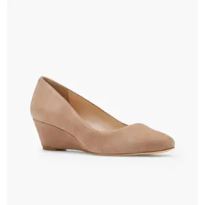 TALBOTS LANEY ASYMMETRICAL WEDGES - SUEDE TAN 8.5W (display shoe) NWOT