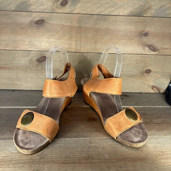 taos carousel womens size 10 shoes orange leather slingback wedge sandals