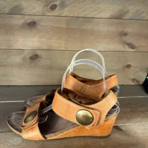 taos carousel womens size 10 shoes orange leather slingback wedge sandals