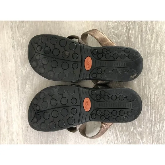 Taos PRI-10277 Slide Shoes Women's US 8 Grey Gold Leather Slip On Wedge Sandals