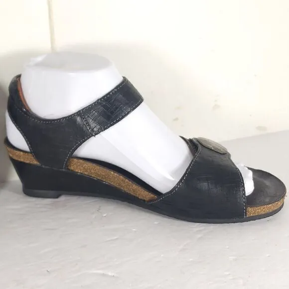 Taos Women’s Charade EU38 US 7-7,5 Black Leather Low Wedge Strappy Sandal Shoes