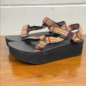 Teva Women’s Flatform Universal Platform Sandals Modern Check Lemon Drop Size 7