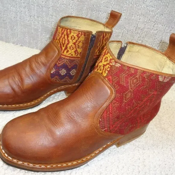 Teysha Handmade Cognac Brown Embroidered Leather Ankle Boots Womens Size 8 US