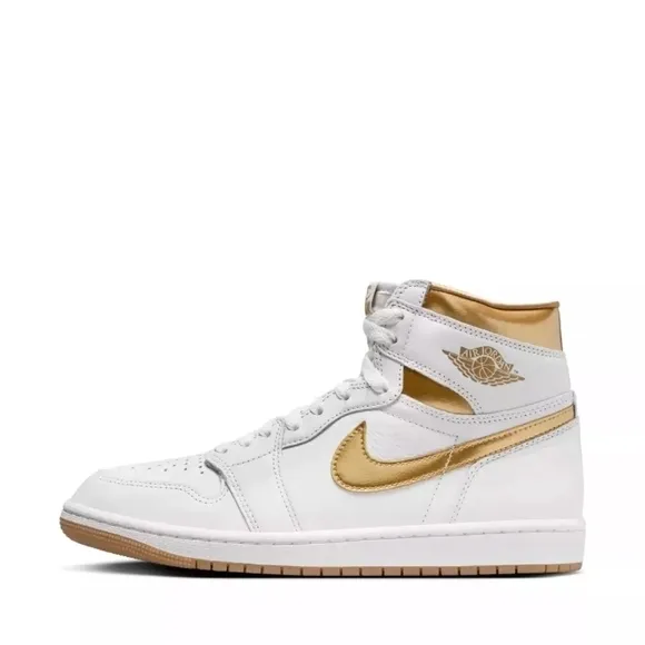 The Air Jordan 1 Retro Shoes High OG Metallic Gold Women 11 / Men 9.5 Authentic