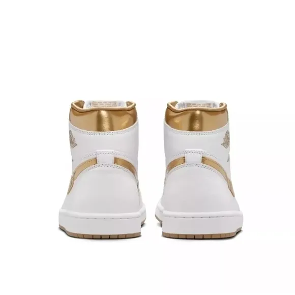 The Air Jordan 1 Retro Shoes High OG Metallic Gold Women 11 / Men 9.5 Authentic