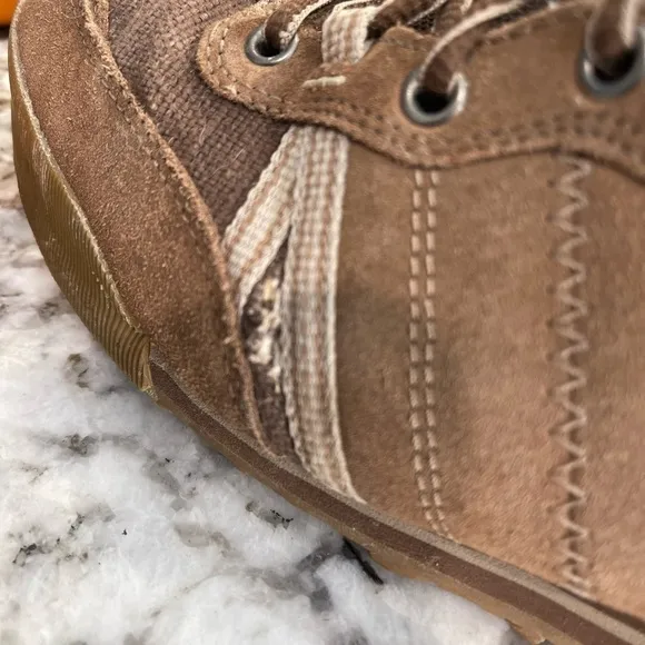 The North Face Shoes men’s size 9.5
