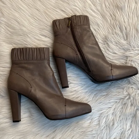 The Seller Gray Italian Leather Boots, Size 41
