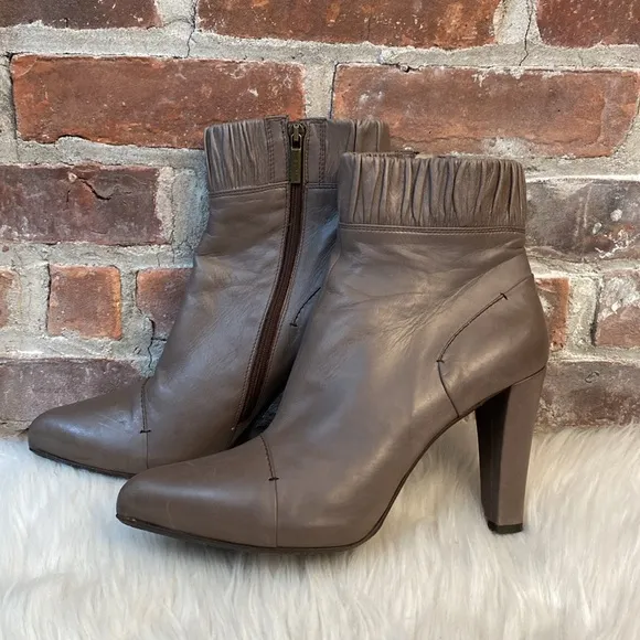 The Seller Gray Italian Leather Boots, Size 41