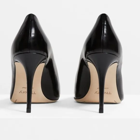 THEORY**Black Amria Calf Leather Pumps**EU 40 US 10 $355