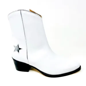 Thursday Boot Womens White Country Star Western Leather Boots