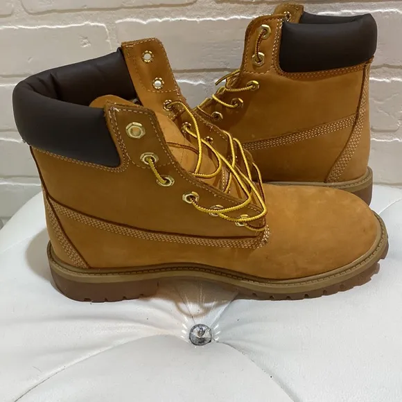Timberland 6” tan boots
