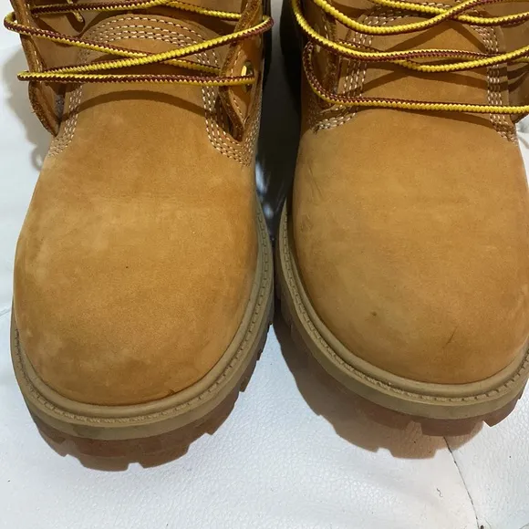 Timberland 6” tan boots
