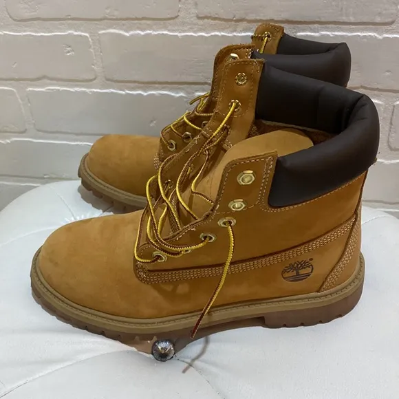 Timberland 6” tan boots