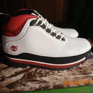 Timberland Juniors White and Black Hiking Shoes