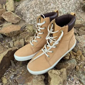 Timberland Skyla Bay 6&quot; Boot, Nubuck Leather with High-Top Style