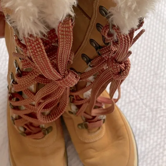 Timberland Women's Tan Winter Boots Size 6 Knee High Sherpa Red lace