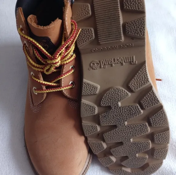 Timberland youth boys size 3 boots