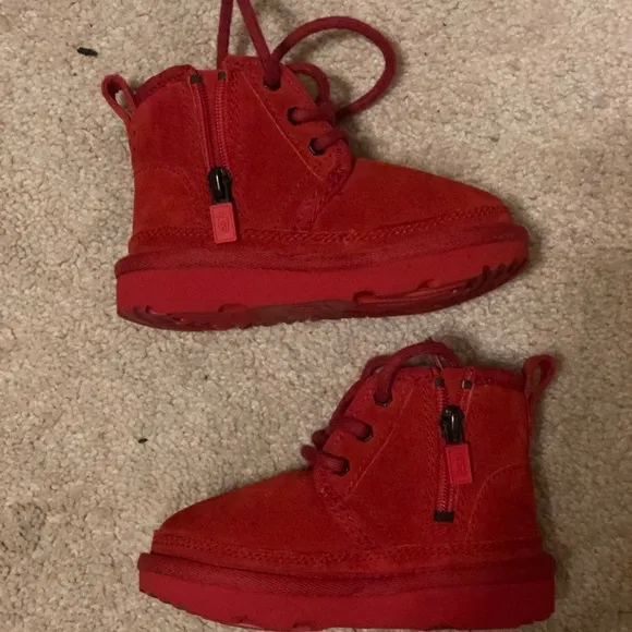Toddler Ugg boots (Red)