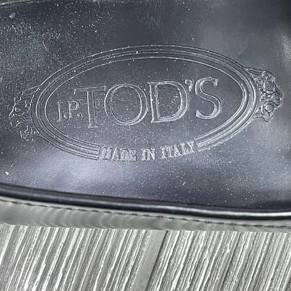 TODS Leather Driving Loafer - Quiet Luxury