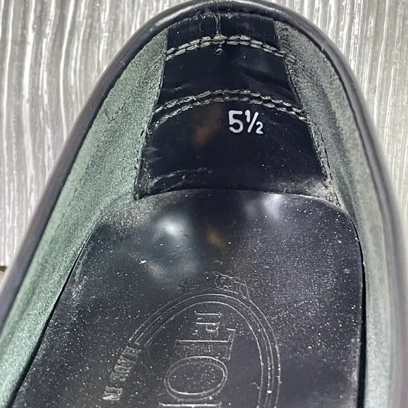 TODS Leather Driving Loafer - Quiet Luxury