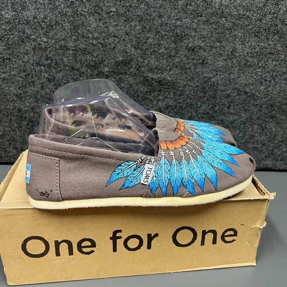 Toms Classic Alpargata “Feathers” Women’s Shoe Size 8.5