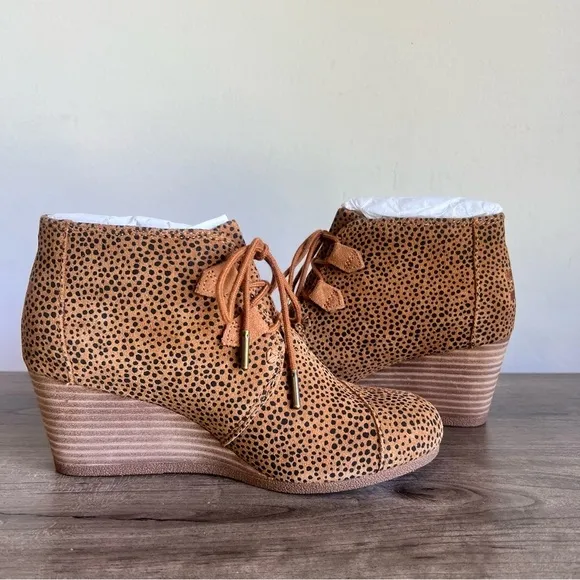 Toms Kala Women's Mini Cheetah Suede Wedge Boot Size 7.5 SKU#241143