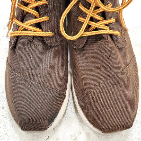 Toms shoes men's size 8 Brown canvas high top sneaker chukka boot suede accents
