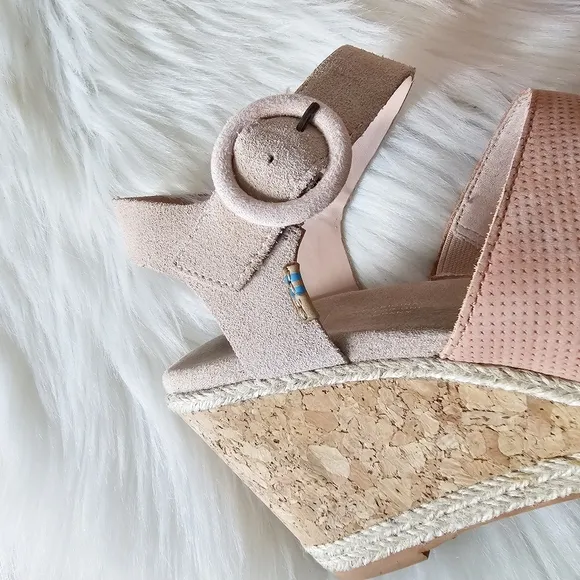 Toms Spanish Villa Perforated Nubuck Suede Women's Tropez Wedges Shoes Sz 8.5