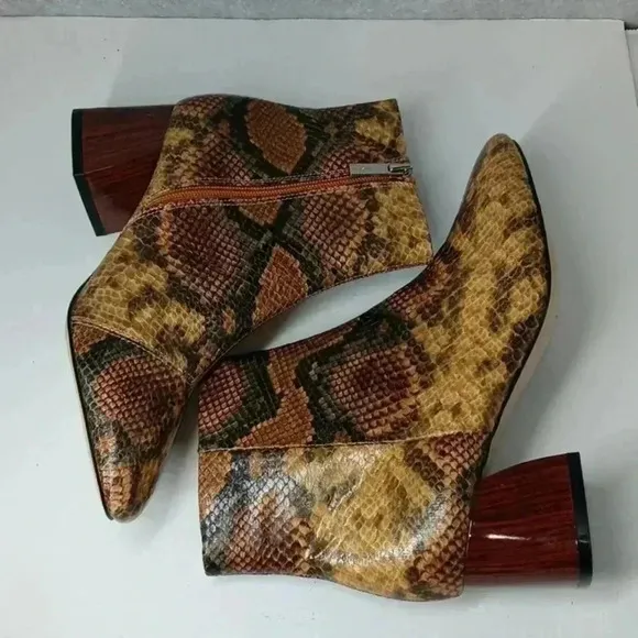 Topshop boots brand new with out box