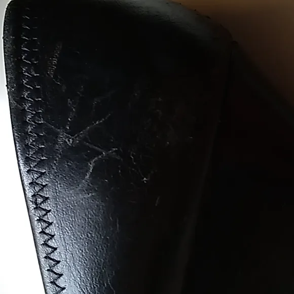Tory Burch Black Leather shoes