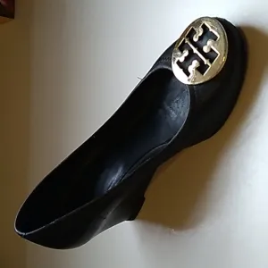 Tory Burch Black Leather shoes
