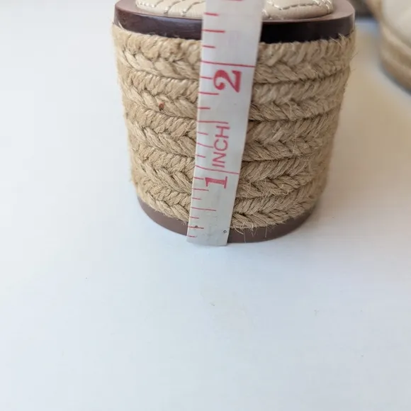Tory Burch Cream Quilted Women's Slides