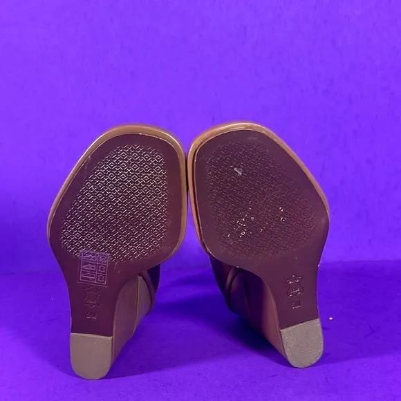 Tory Burch Gabrielle Crisscross Wedge Heel Sandal in Brown 5-NEW