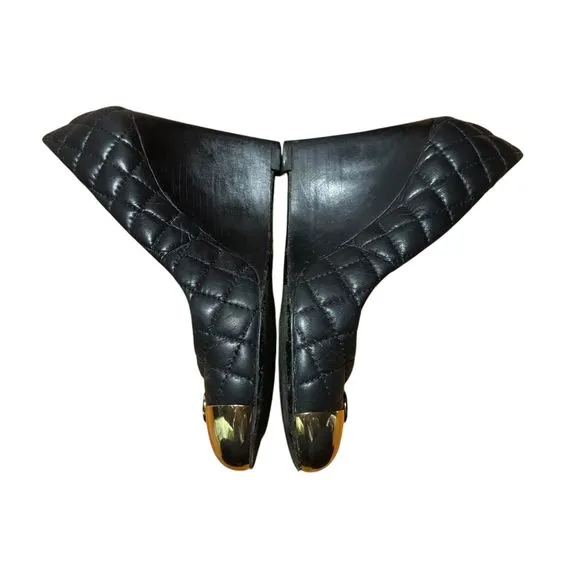 Tory Burch Kaitlin Wedge in Black and Gold- Size 7