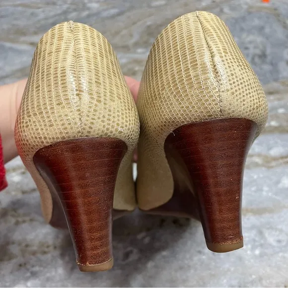 Tory Burch Mini Miller Open-Toe Wedge Shoes in trench tan women’s 8.5