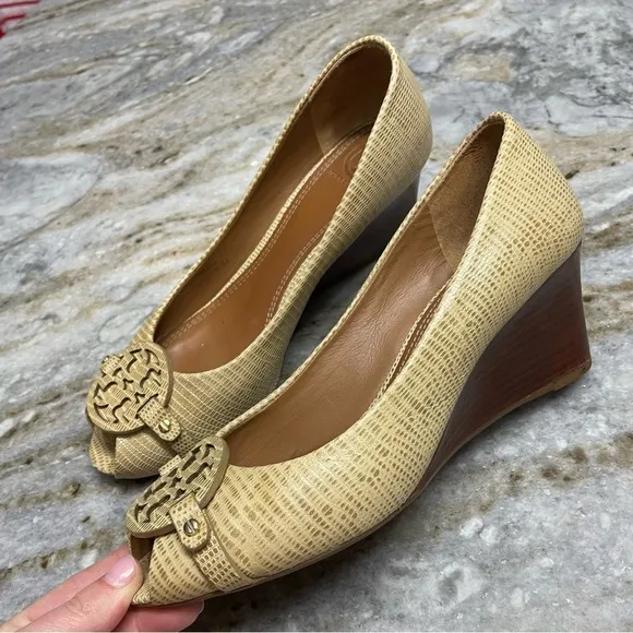 Tory Burch Mini Miller Open-Toe Wedge Shoes in trench tan women’s 8.5