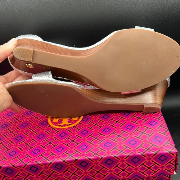 Tory Burch Savannah 45mm wedge sandal vulcano metallic silver size 7.5