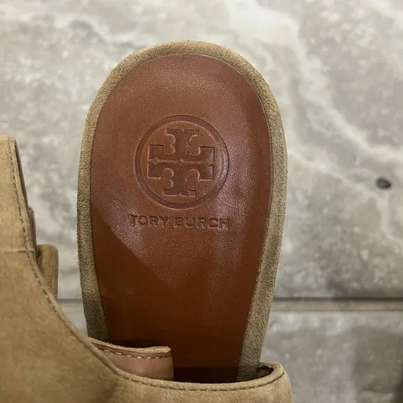 Tory Burch Shoe Size Tan &amp; brown Suede Wood Wedge Peep Toe Sandals sz 8.5M