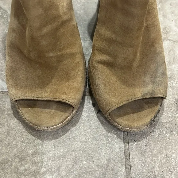 Tory Burch Shoe Size Tan &amp; brown Suede Wood Wedge Peep Toe Sandals sz 8.5M