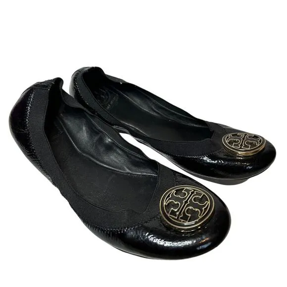 Tory Burch Size 9.5 Gold Black Patent Leather Logo Caroline Office Siren Flats