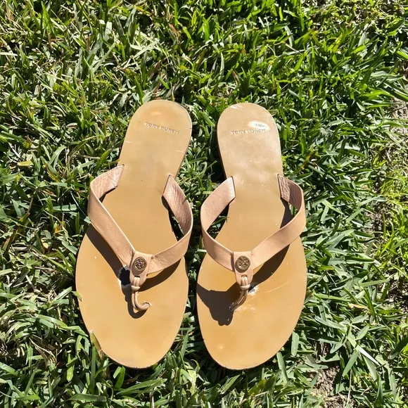 Tory Burch🍂🍁Manon Leather Thong Sandals Size 10