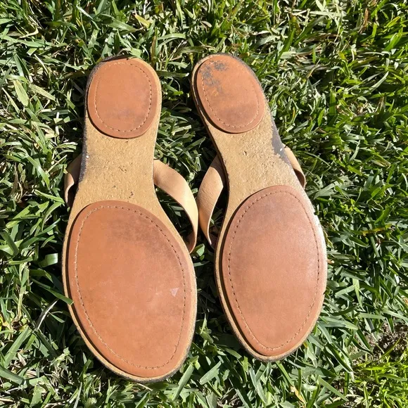 Tory Burch🍂🍁Manon Leather Thong Sandals Size 10