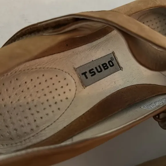 Tsubo Womens Shoes 8 Brown Wedge Mary Janes Hidden Heels Suede Leather